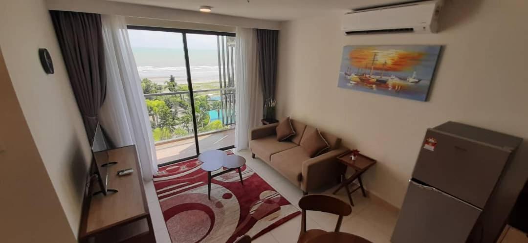 Nra @timurbay Seafront Apartment